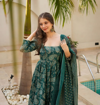 GREEN SHELL SUIT